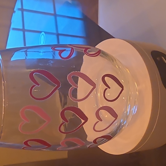Heart Patterned Glass - Picture 2 of 5